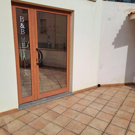 B&B Metalla Iglesias Εξωτερικό φωτογραφία